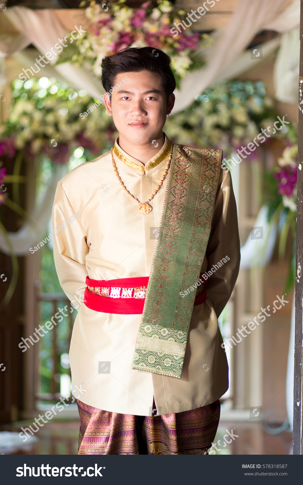 traditional thai mens wedding clothes