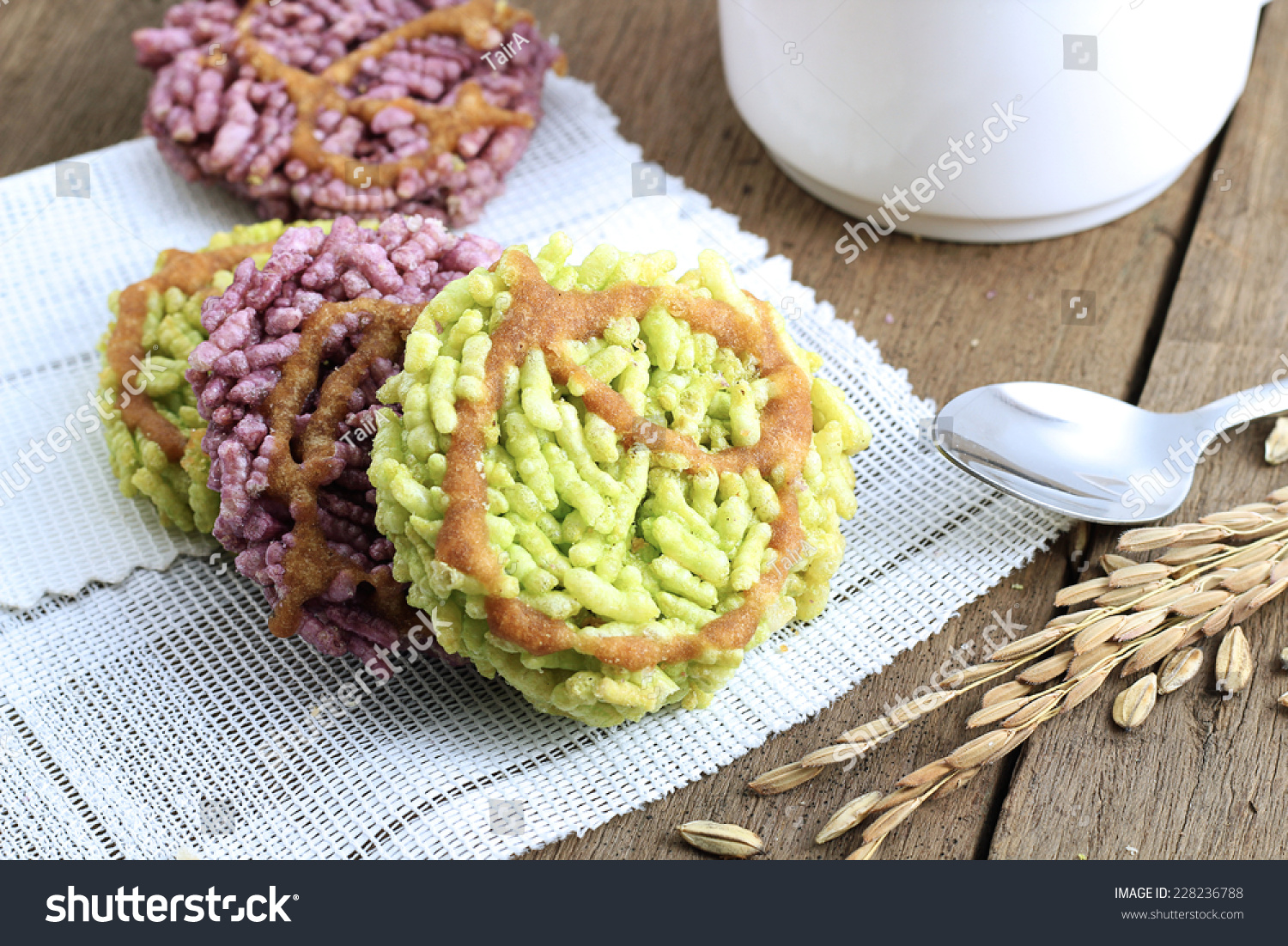 Thais Rice Cracker Rice Biscuits Stock Photo 228236788 - Shutterstock