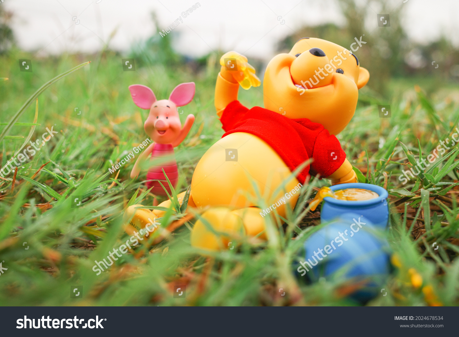 Broche Acrílico De Winnie Pooh-libre de Reino Unido P&p. CG2003 