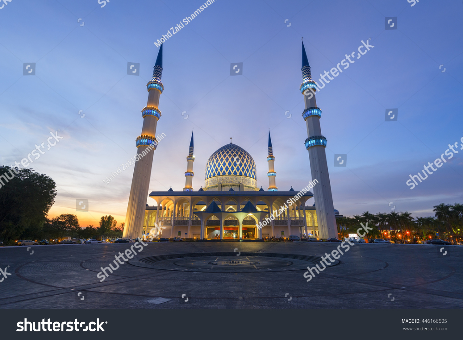 Beautiful Sultan Salahuddin Abdul Aziz Shah Stock Photo 446166505 ...