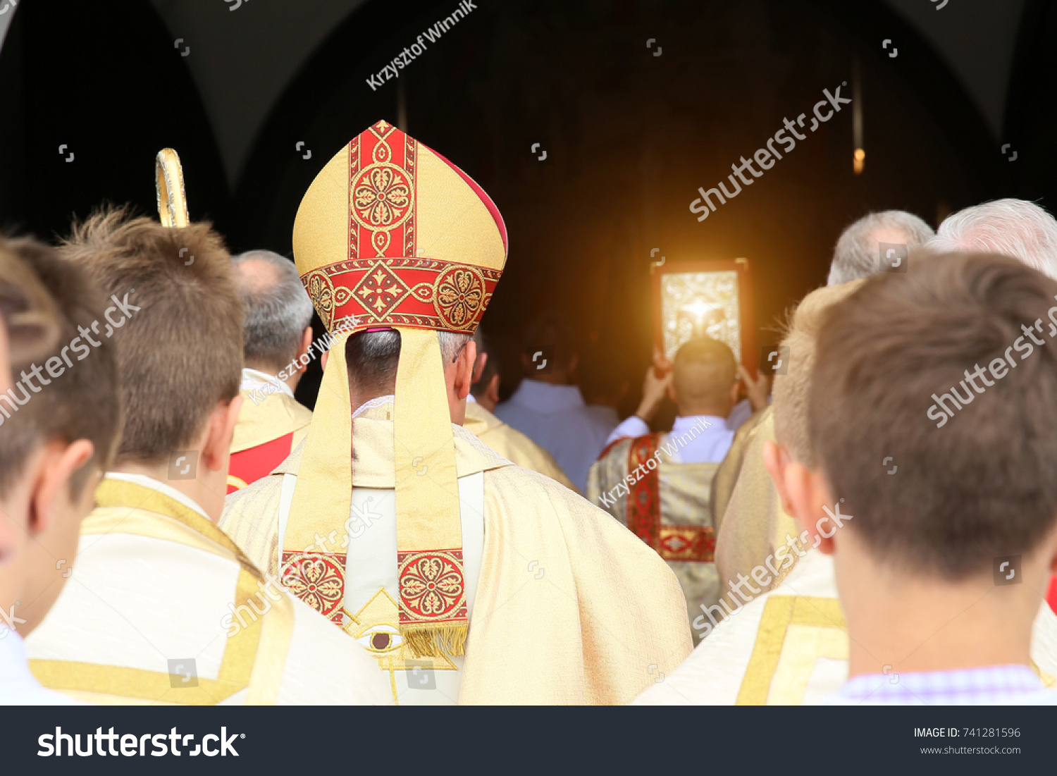 16,172 Catholic Bishops Images, Stock Photos & Vectors | Shutterstock