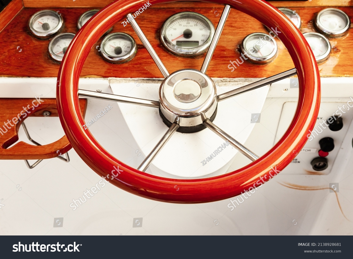 cruisers yachts steering wheel