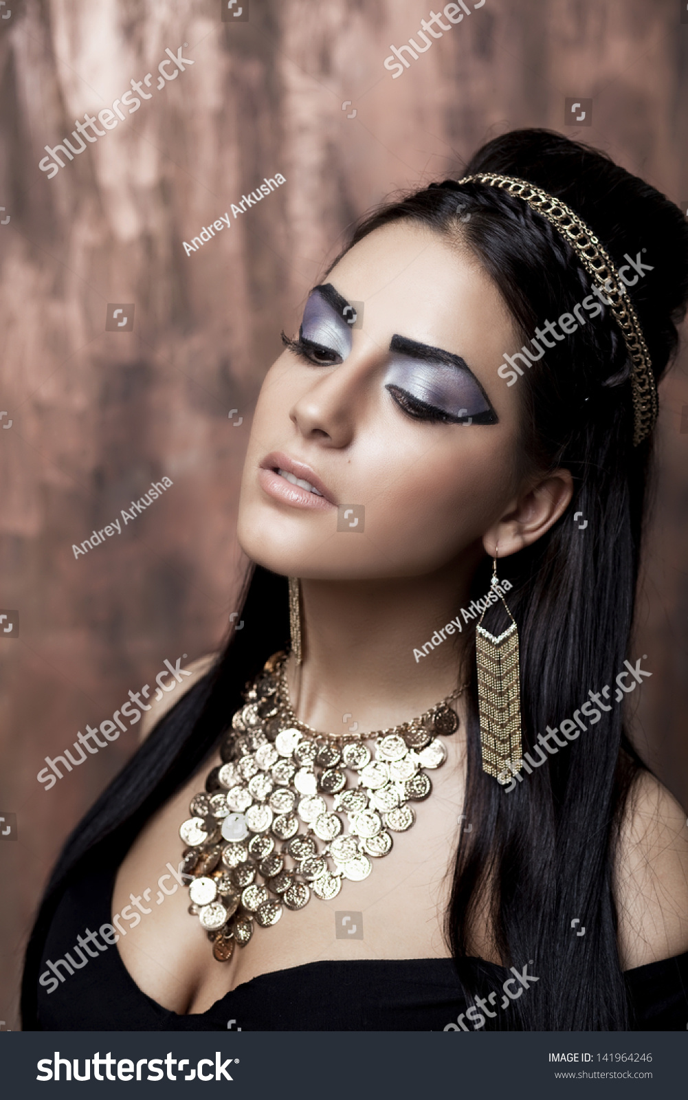 The Egyptian Queen Cleopatra Stock Photo 141964246 : Shutterstock