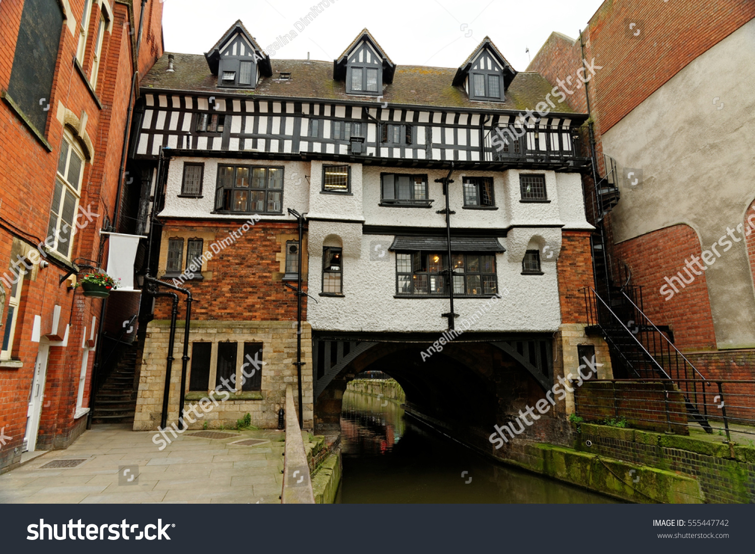 High Bridge Glory Hole Medieval Timber Stock Photo 555447742 | Shutterstock