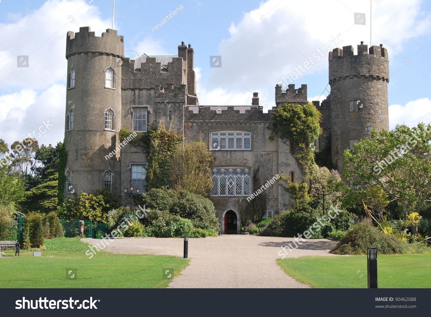 The Malahide Castle Near Dublin Stock Photo 90462088 : Shutterstock