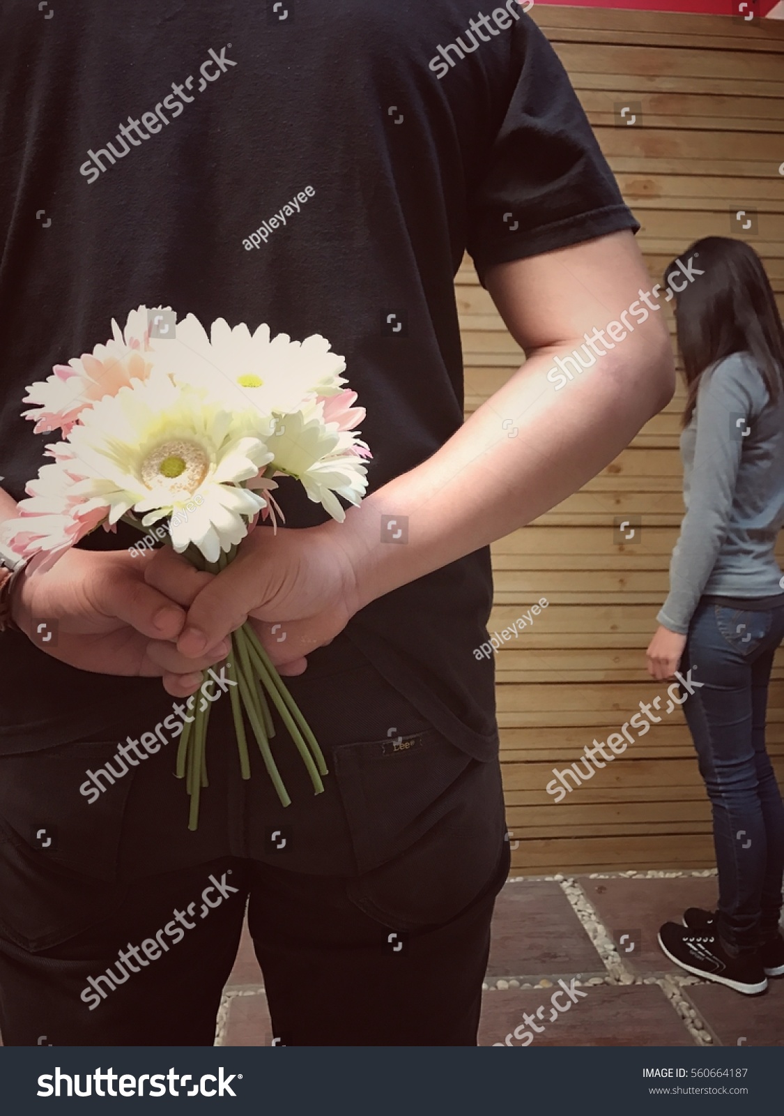 surprise flowers for girlfriend