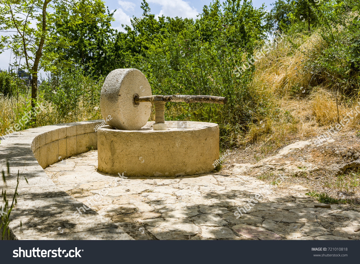 474 Millstone olive oil Images, Stock Photos & Vectors | Shutterstock