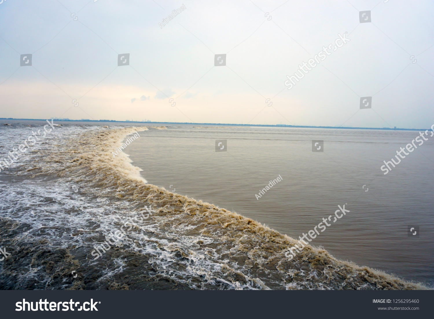 These Pictures That Completely Recorded Qiantang Stock Photo Edit Now