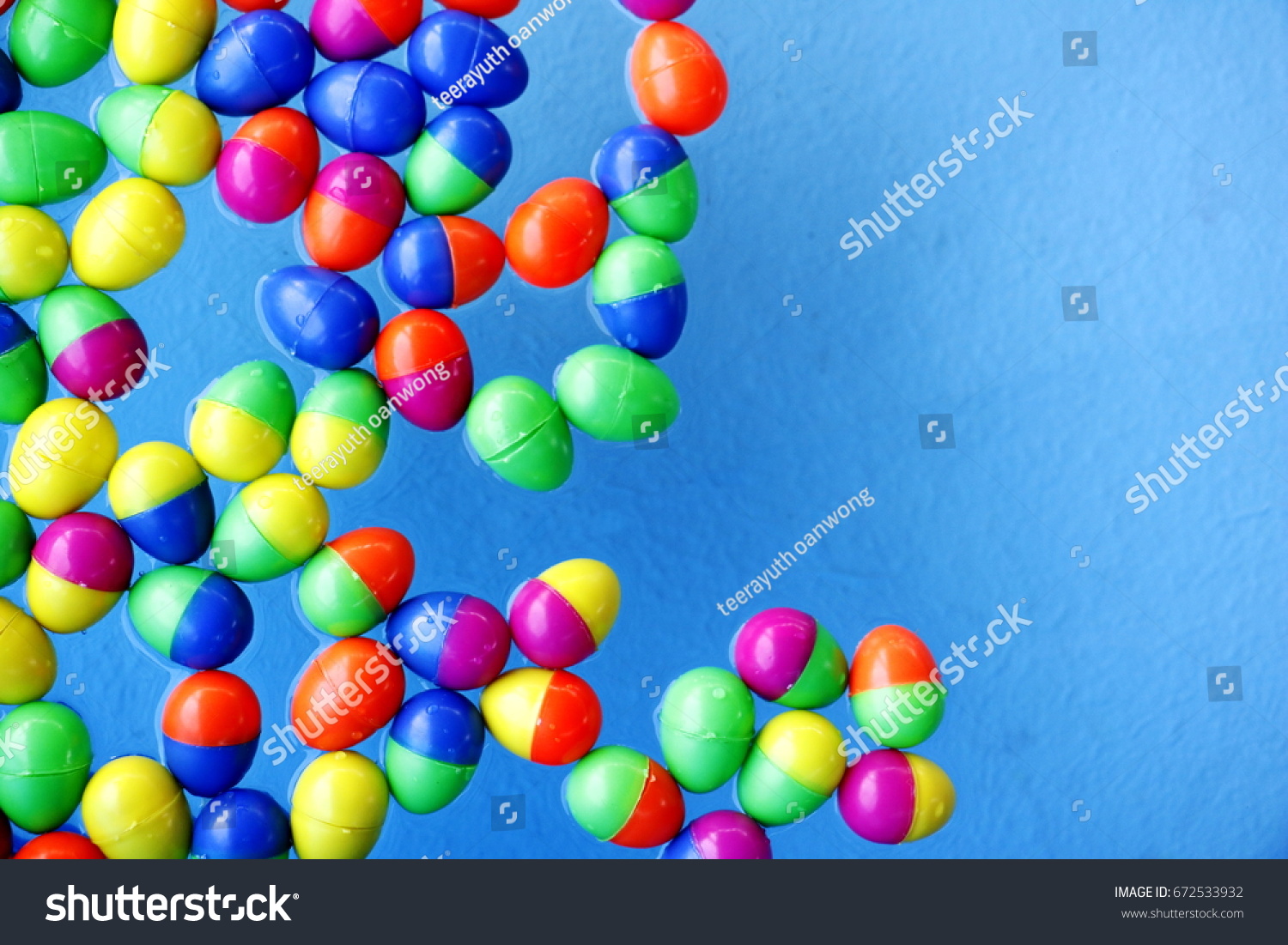 tiny plastic balls