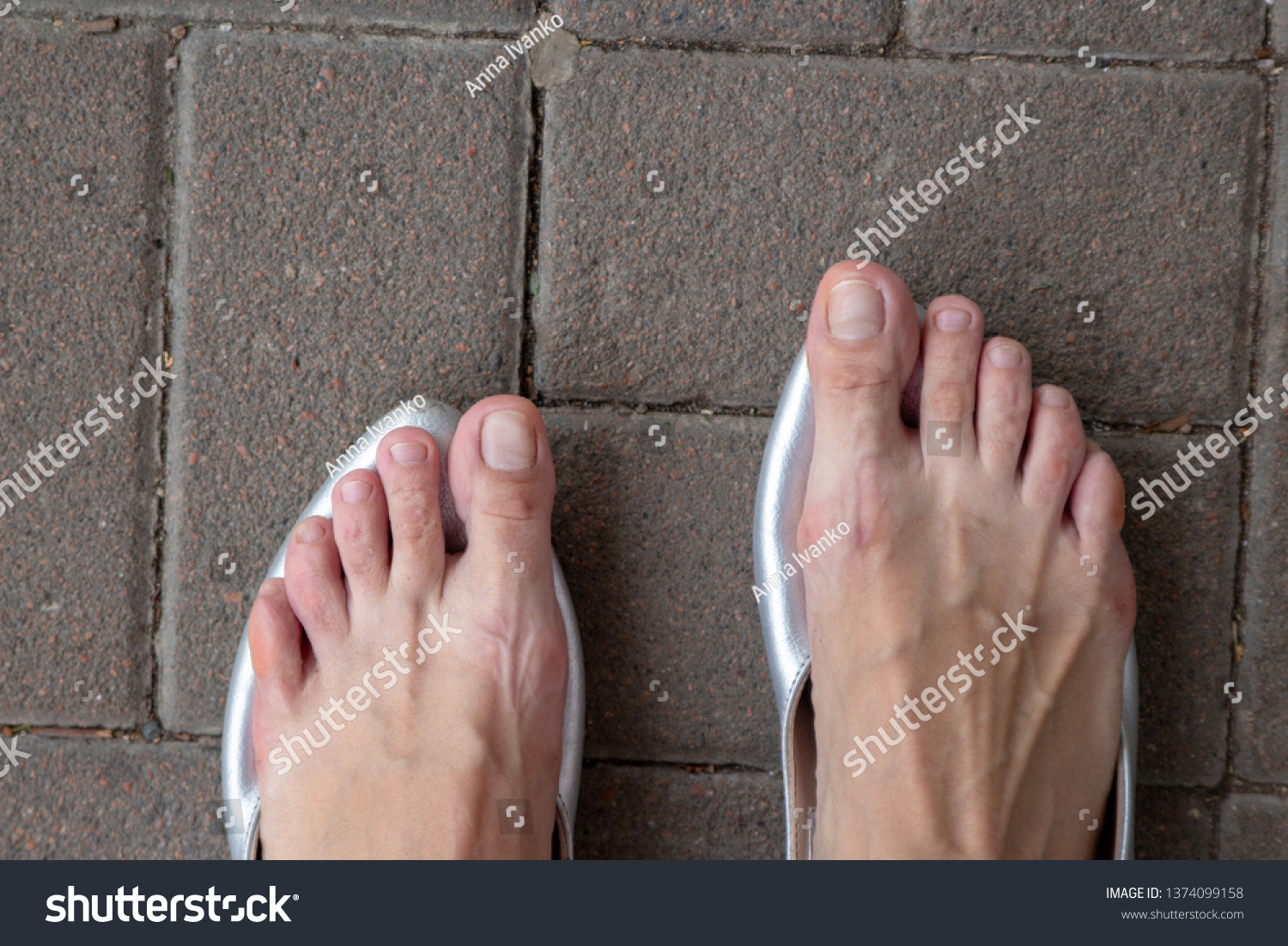 foot without shoes