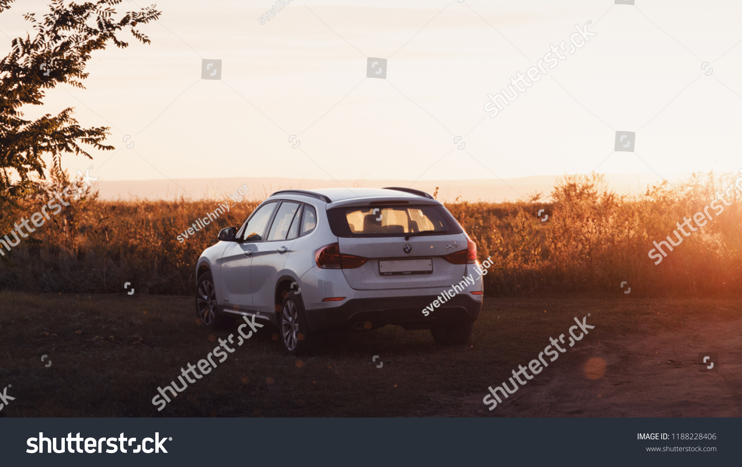 tolyatti russia 09242018 white car bmw stock photo edit now 1188228406 https www shutterstock com image photo tolyatti russia 0924 white car bmw 1188228406