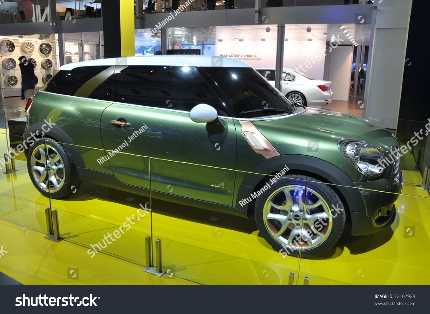 Toronto February 24 Mini Cooper Exhibit Stock Photo Edit Now