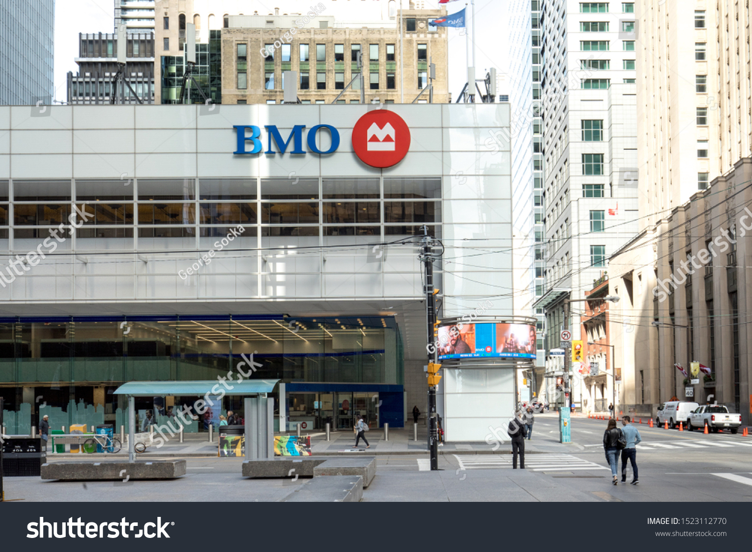 bmo bank stock