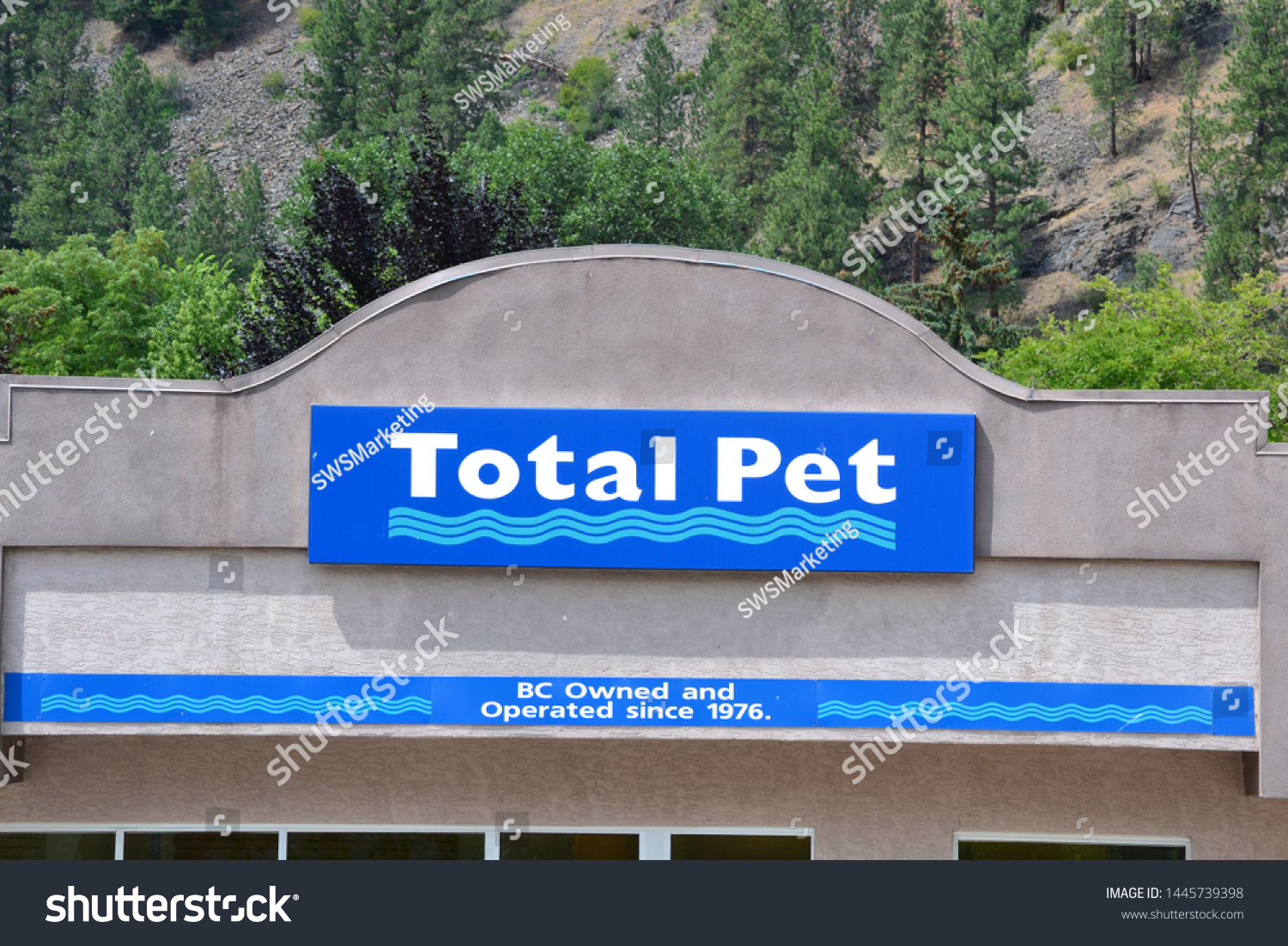 pet store canada