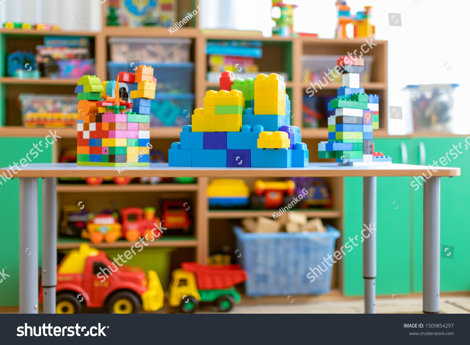 toy car table