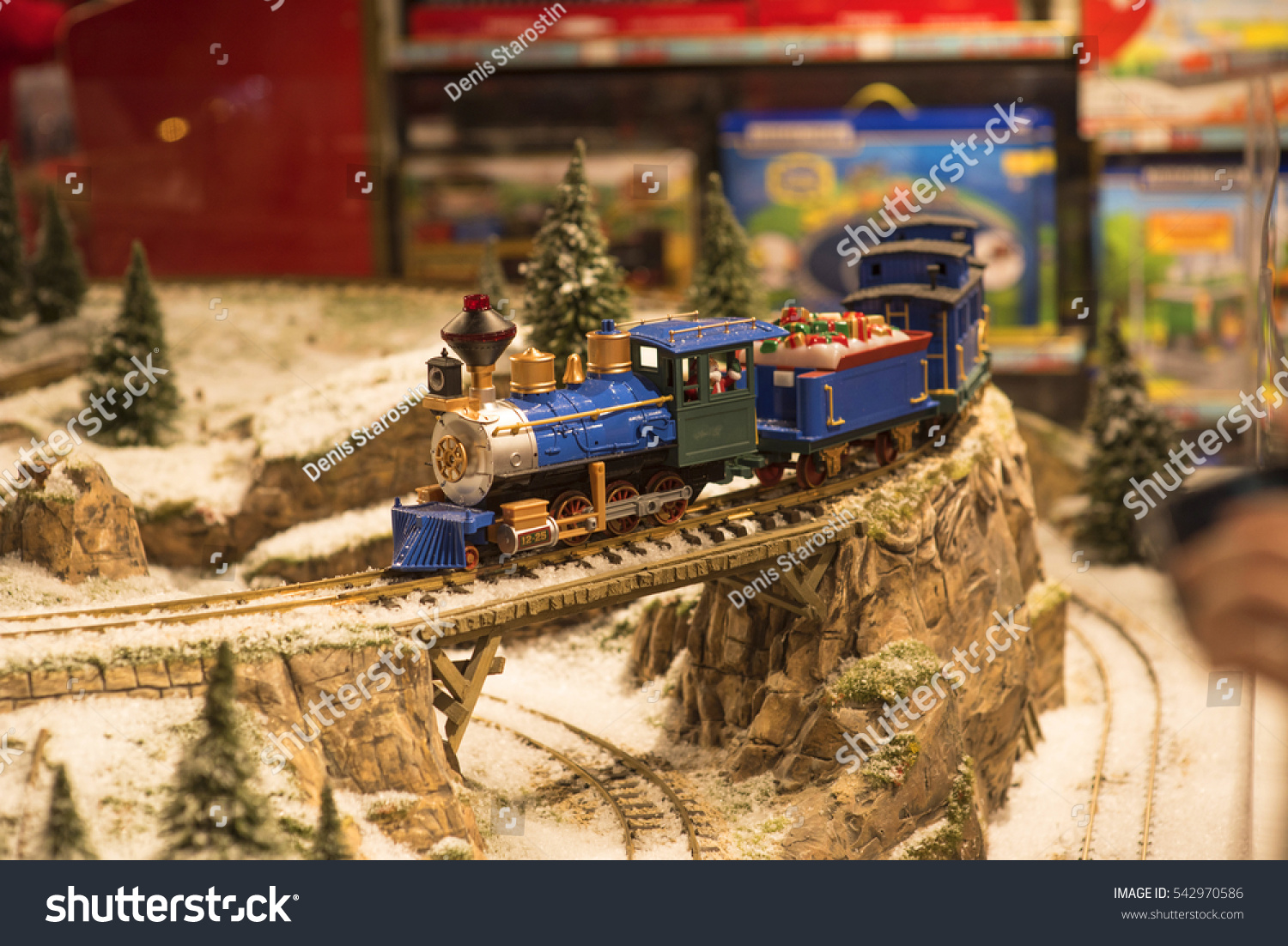 train toy store