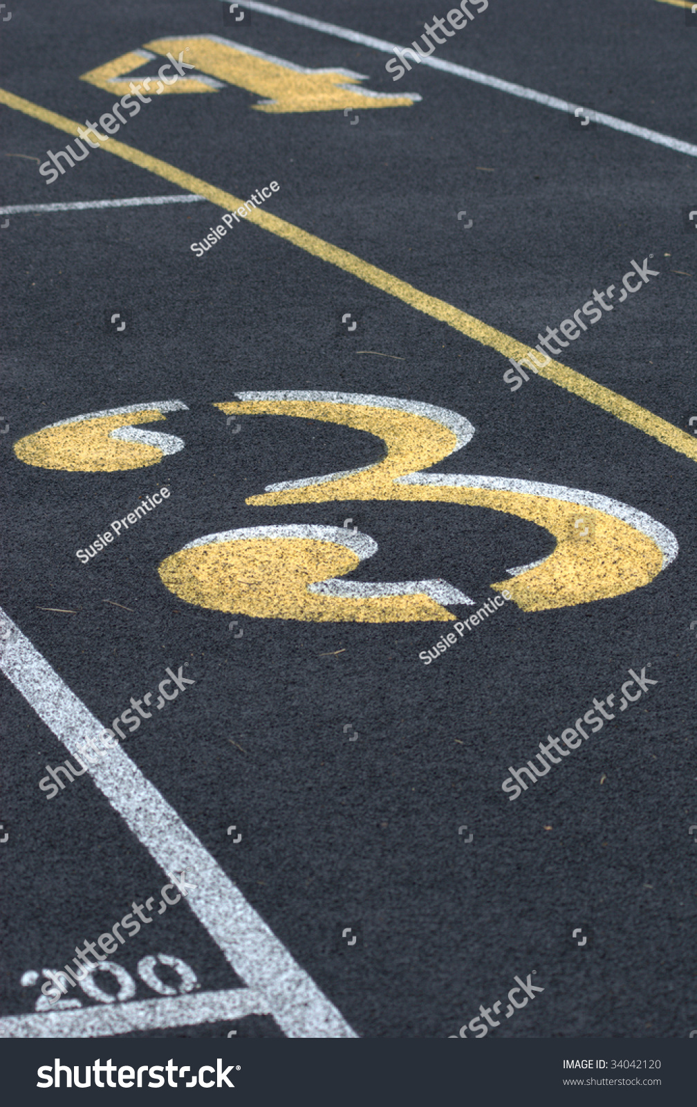 Track And Field Numbers 3 And 4 Stock Photo 34042120 : Shutterstock