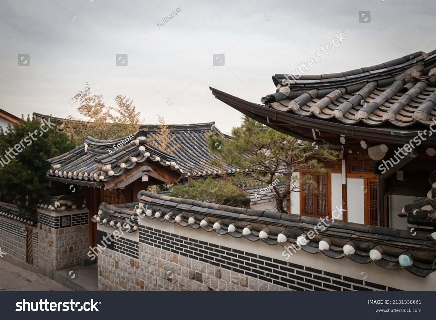 Traditional Korean Residential House Roof Tiles Stock Photo 2131338661 ...