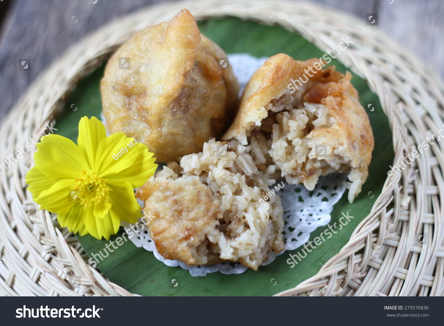 Traditional Malaysian Cake Kuih Nasi Pulut Stock Photo 279576836 ...