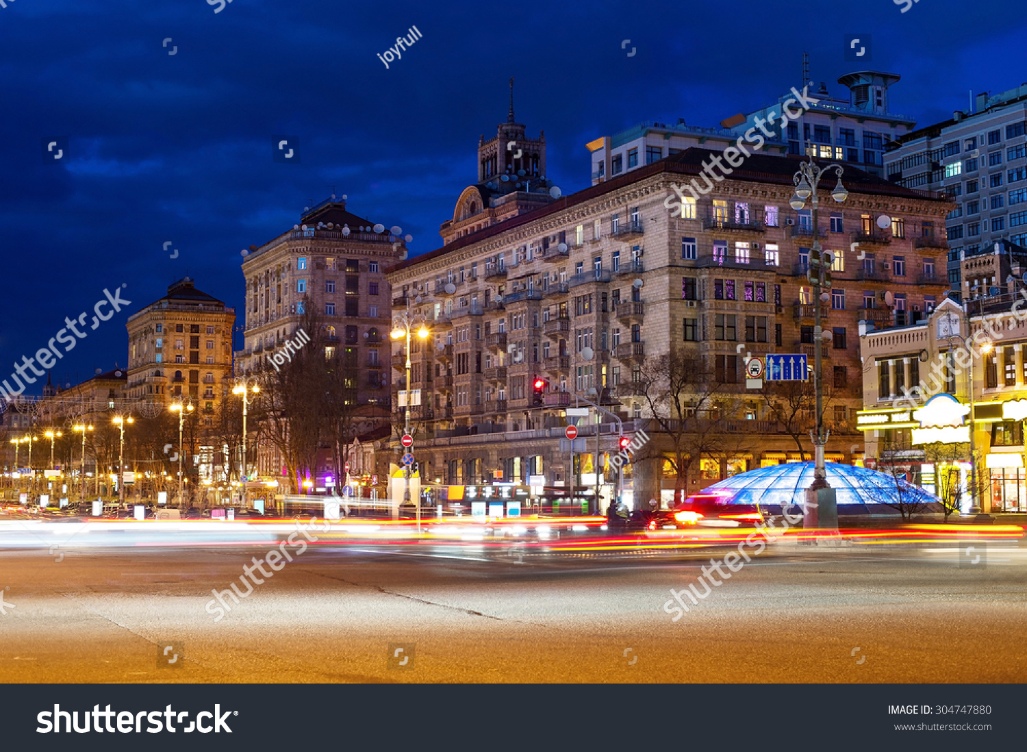 501 Kreschatik kiev Images, Stock Photos & Vectors | Shutterstock