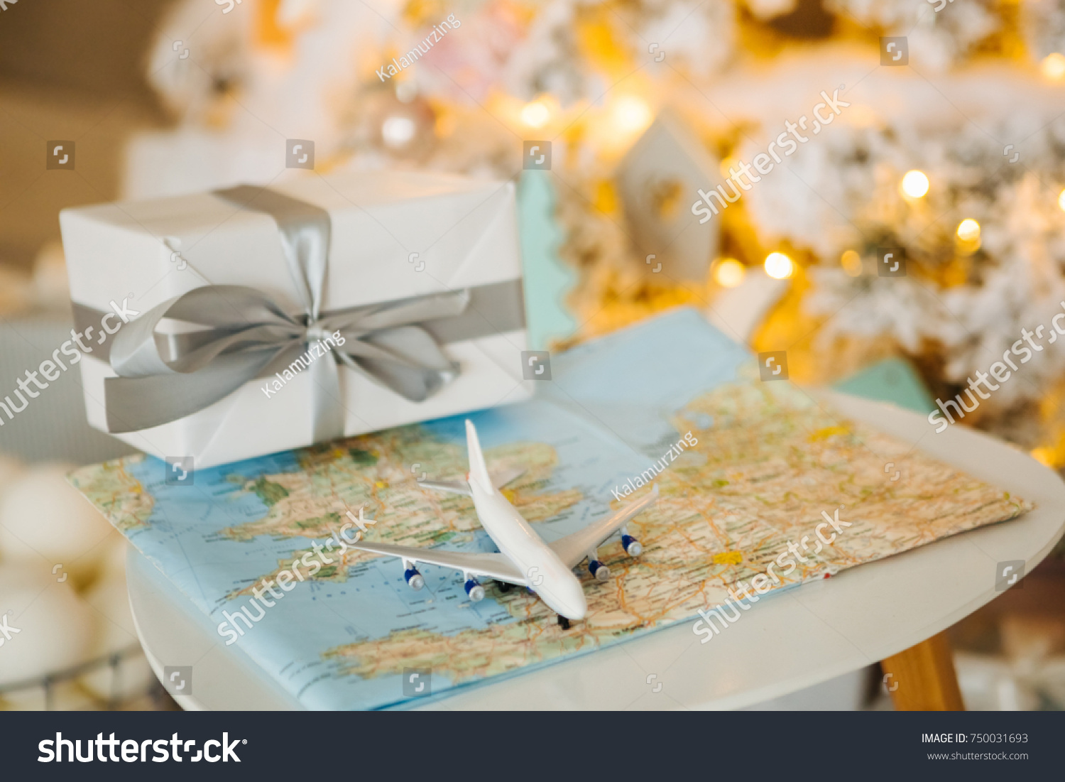 266,843 Gift travel Images, Stock Photos & Vectors | Shutterstock