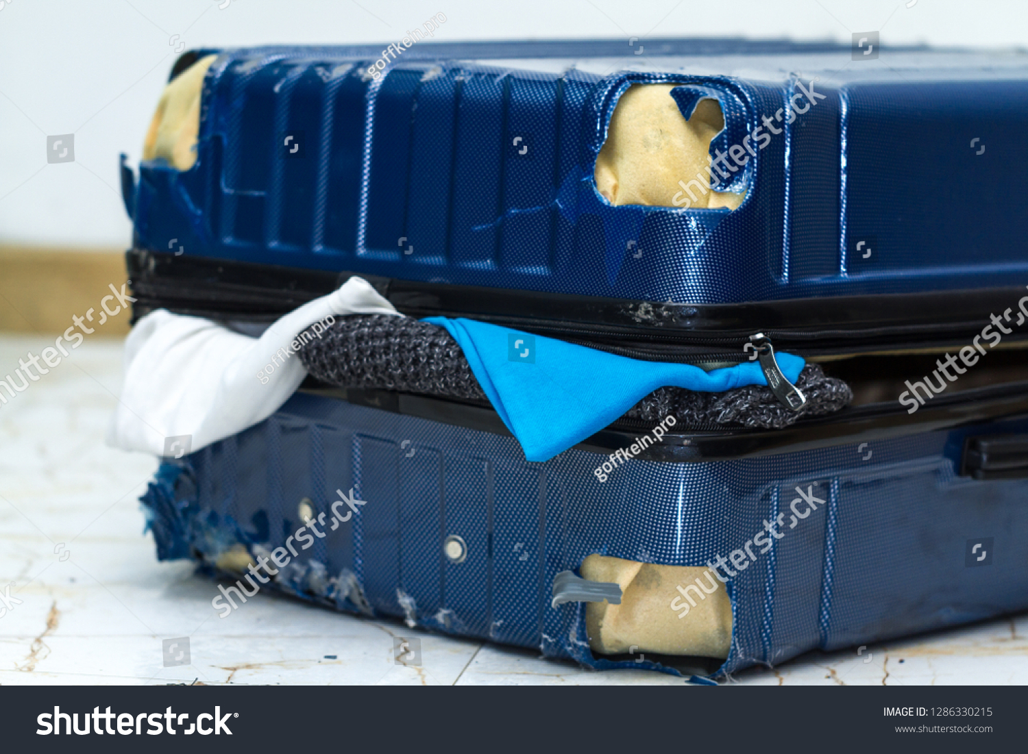 bag damaged at airport