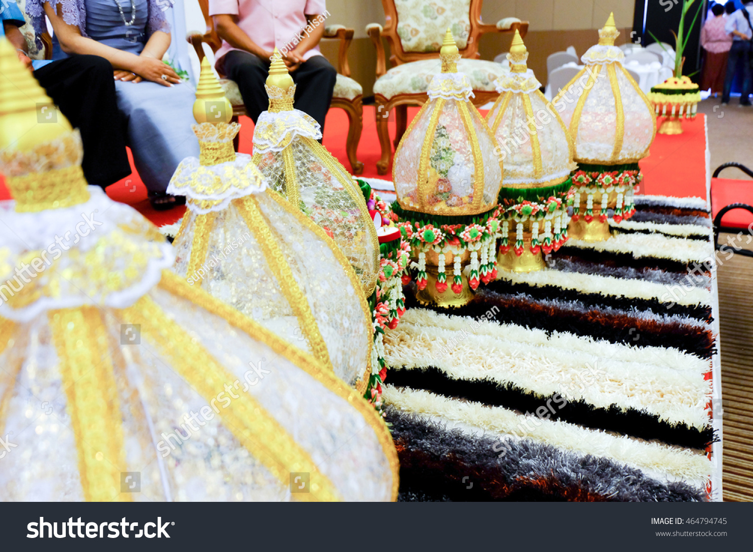 Tray Of Wedding Gift Cover With Golden Lacework By Groom For Give To Him Bride In Tray Of Wedding Gift Cover With Golden Lacework By Groom For Give To Him Bride In