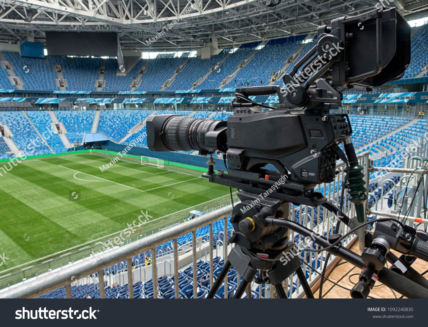 サッカーのテレビ Tv Professionalスタジオデジタルビデオカメラ写真素材 Shutterstock