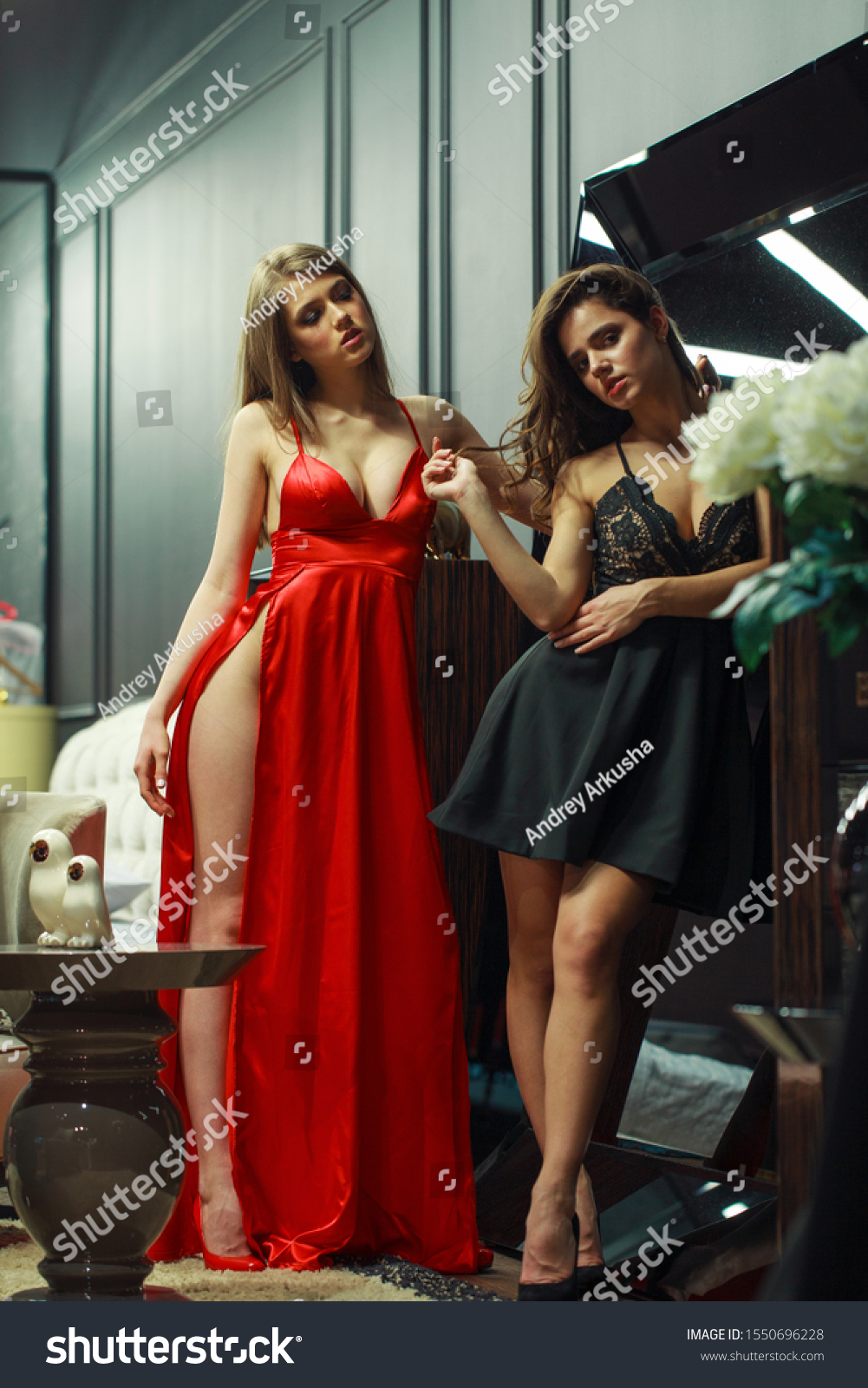 elegant dresses for young ladies