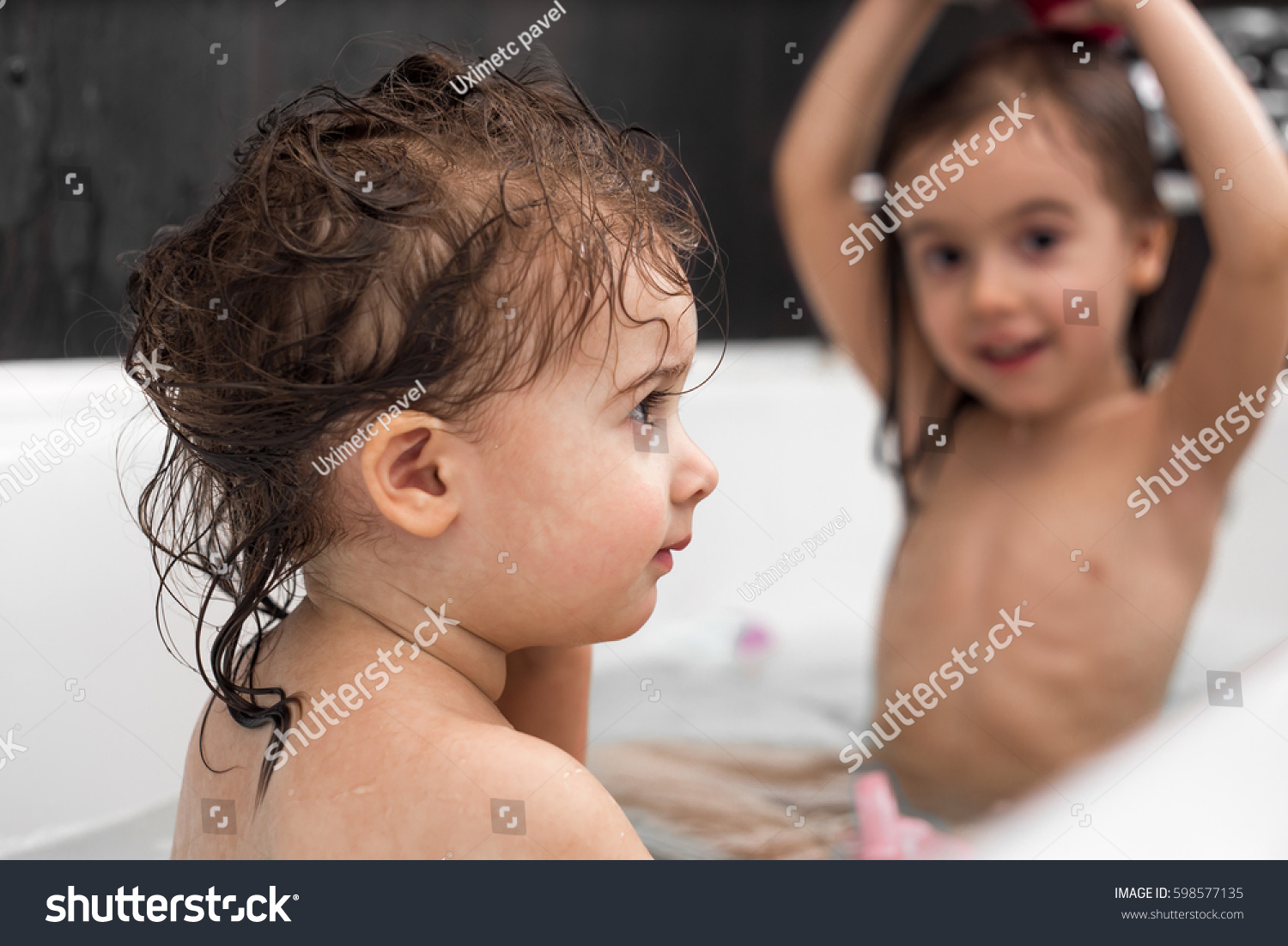 Cutie Girls Bath