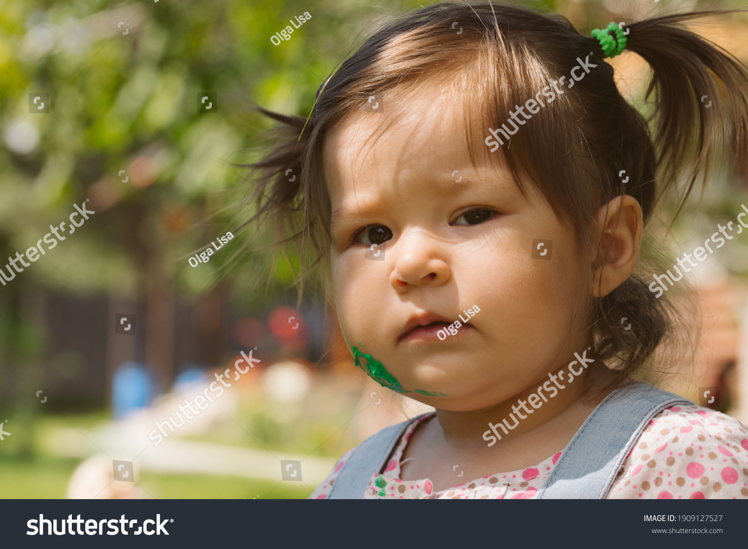 Two Little Girls Sisters Paint Finger Stock Photo 1909127527 | Shutterstock