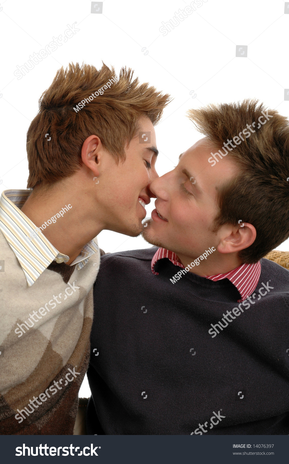 guys kiss Gay id Elba recommends Black gay male sex video