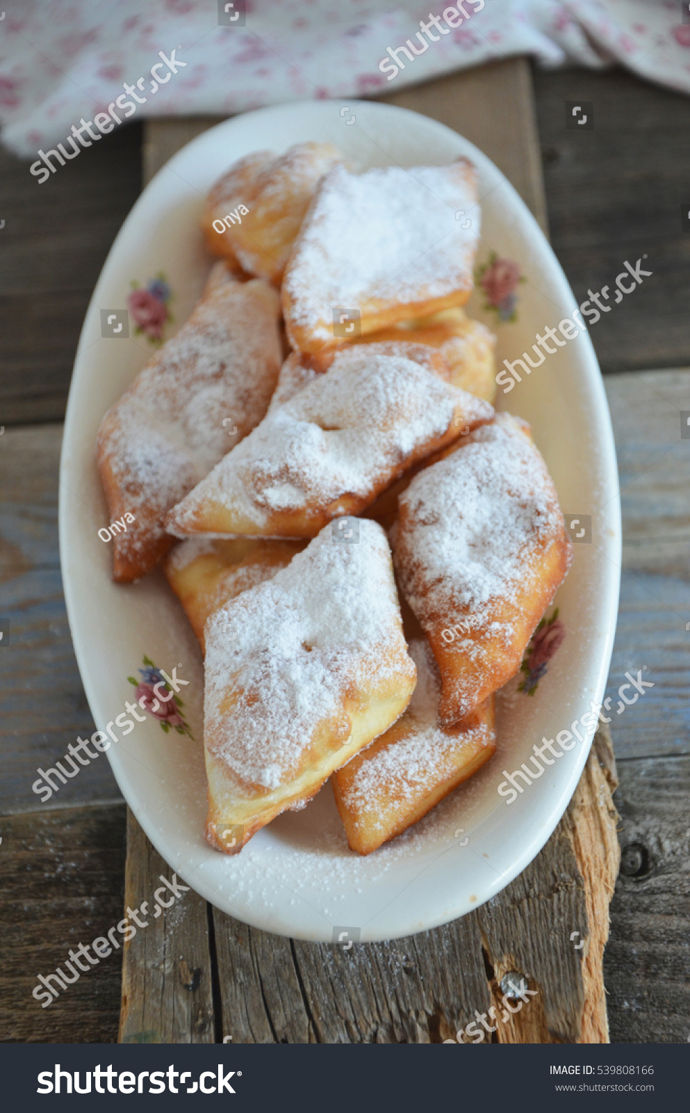 Hvorost: how to cook it and serve it Hvorost: how to cook it and serve it