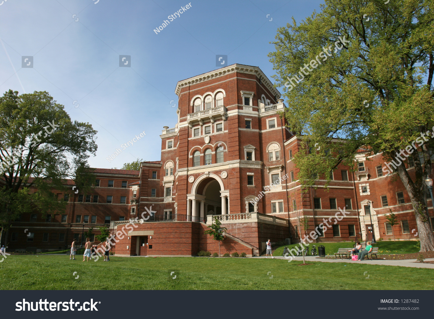 University Campus Stock Photo 1287482 : Shutterstock