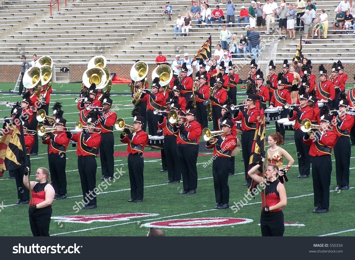 University Cincinnati Marching Band Stock Photo 550334 - Shutterstock