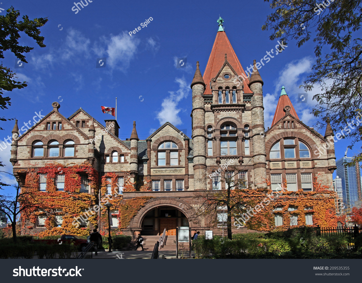 University Of Toronto, Victoria College, Colorful Fall Ivy Stock Photo ...