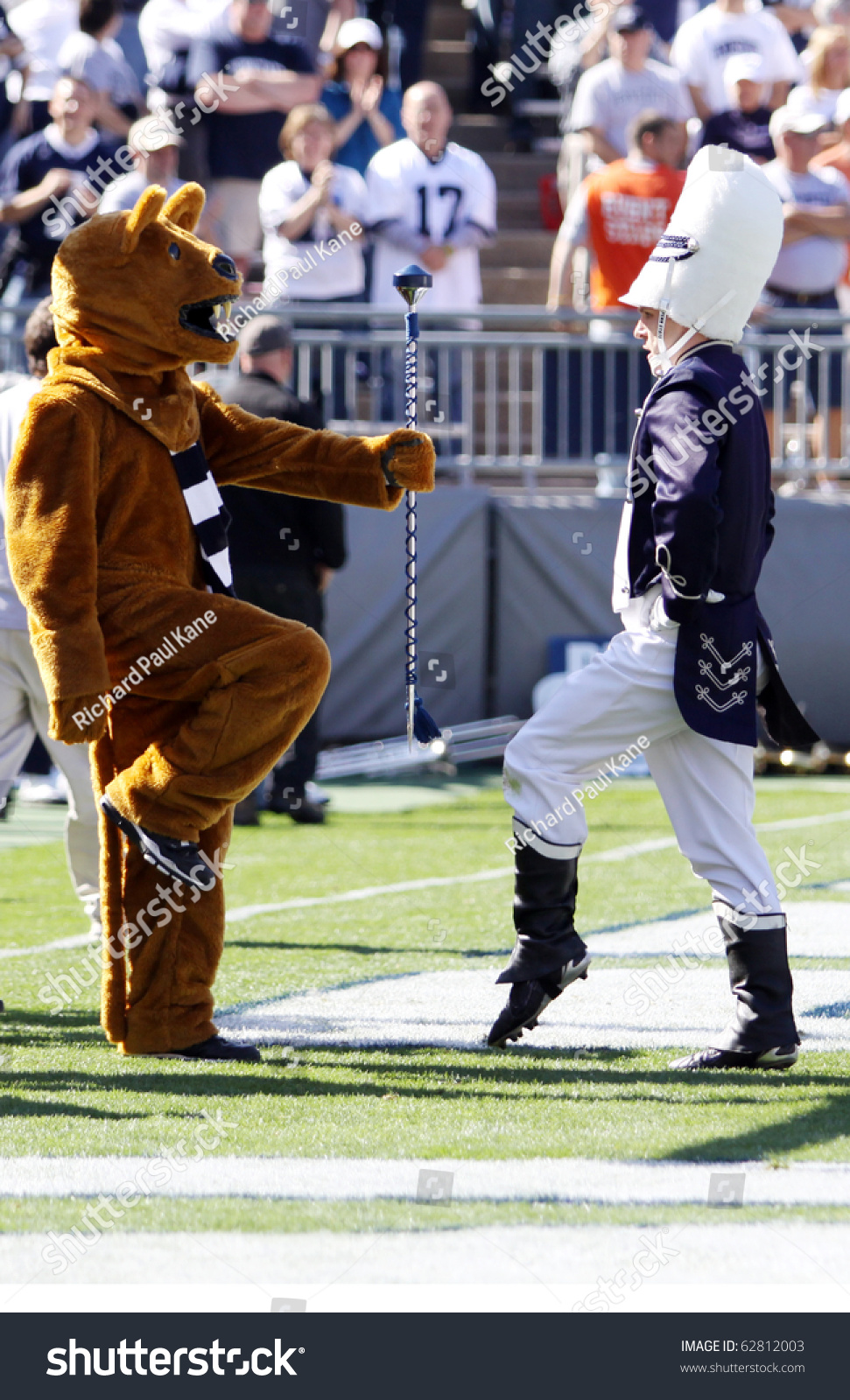 University Park, Pa - Oct 9: Penn State'S Mascot The Nittany Lion Hands ...