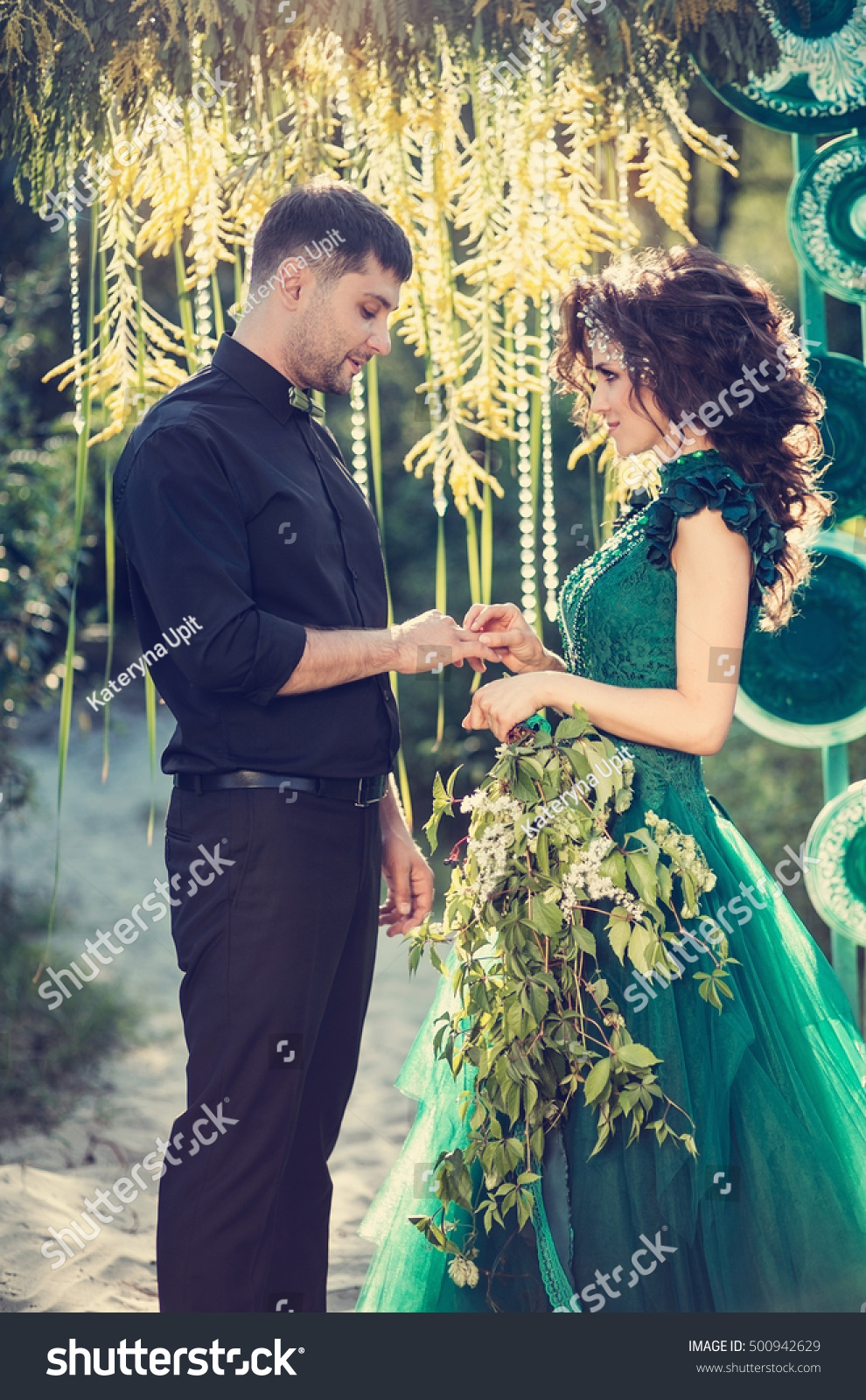 couple green dress