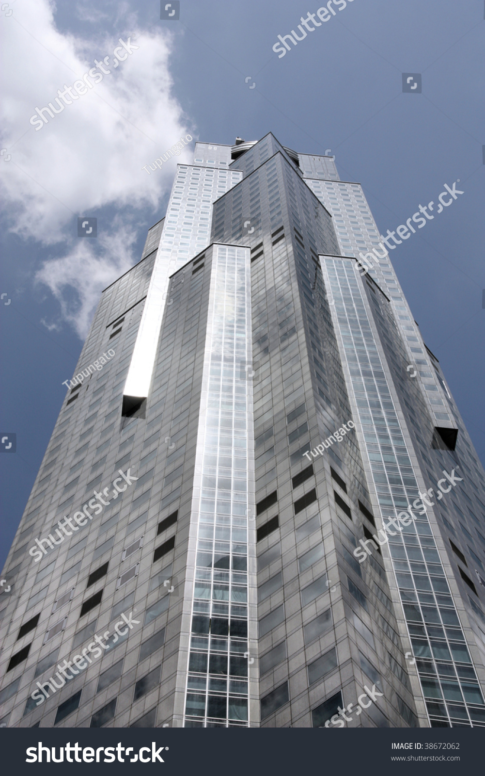 Uob Plaza Skyscraper In Singapore, Asia. Tallest Building In Singapore ...