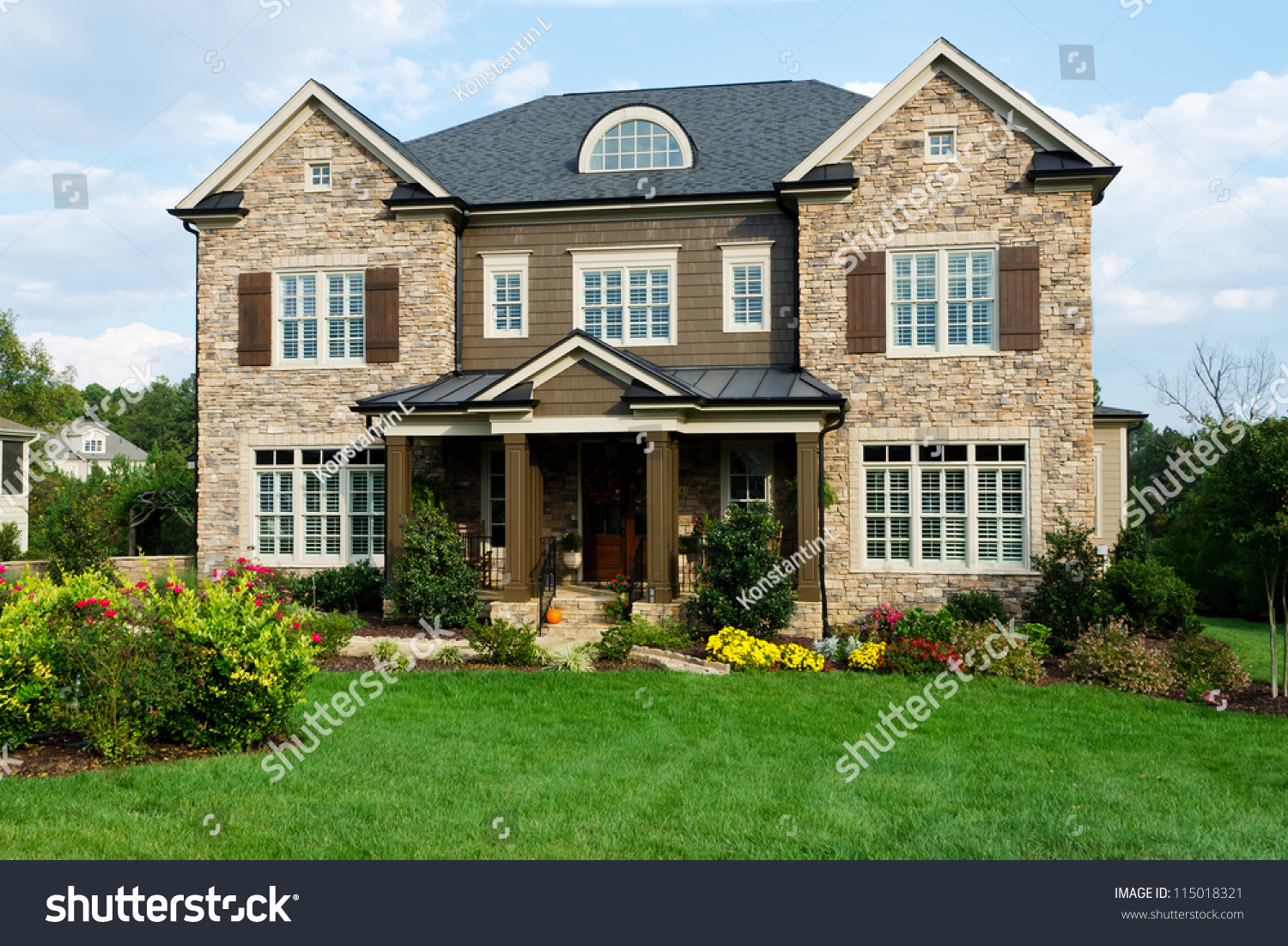 Upscale Suburban House Stock Photo 115018321 - Shutterstock