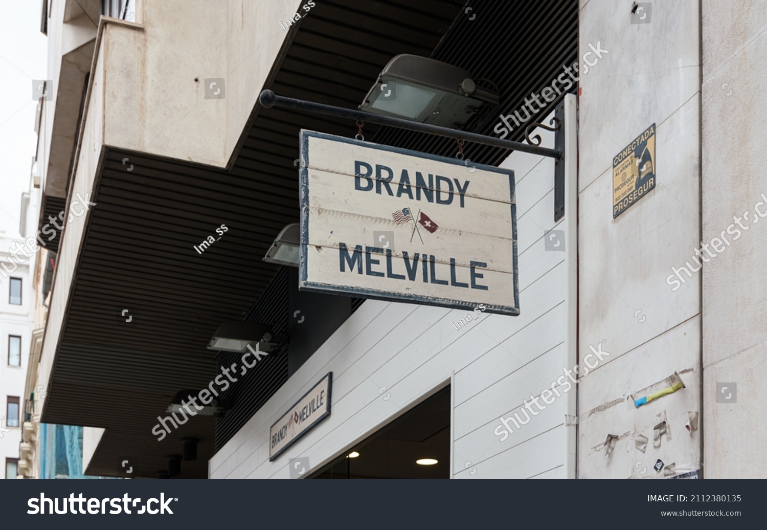 brandy melville passy Eating place