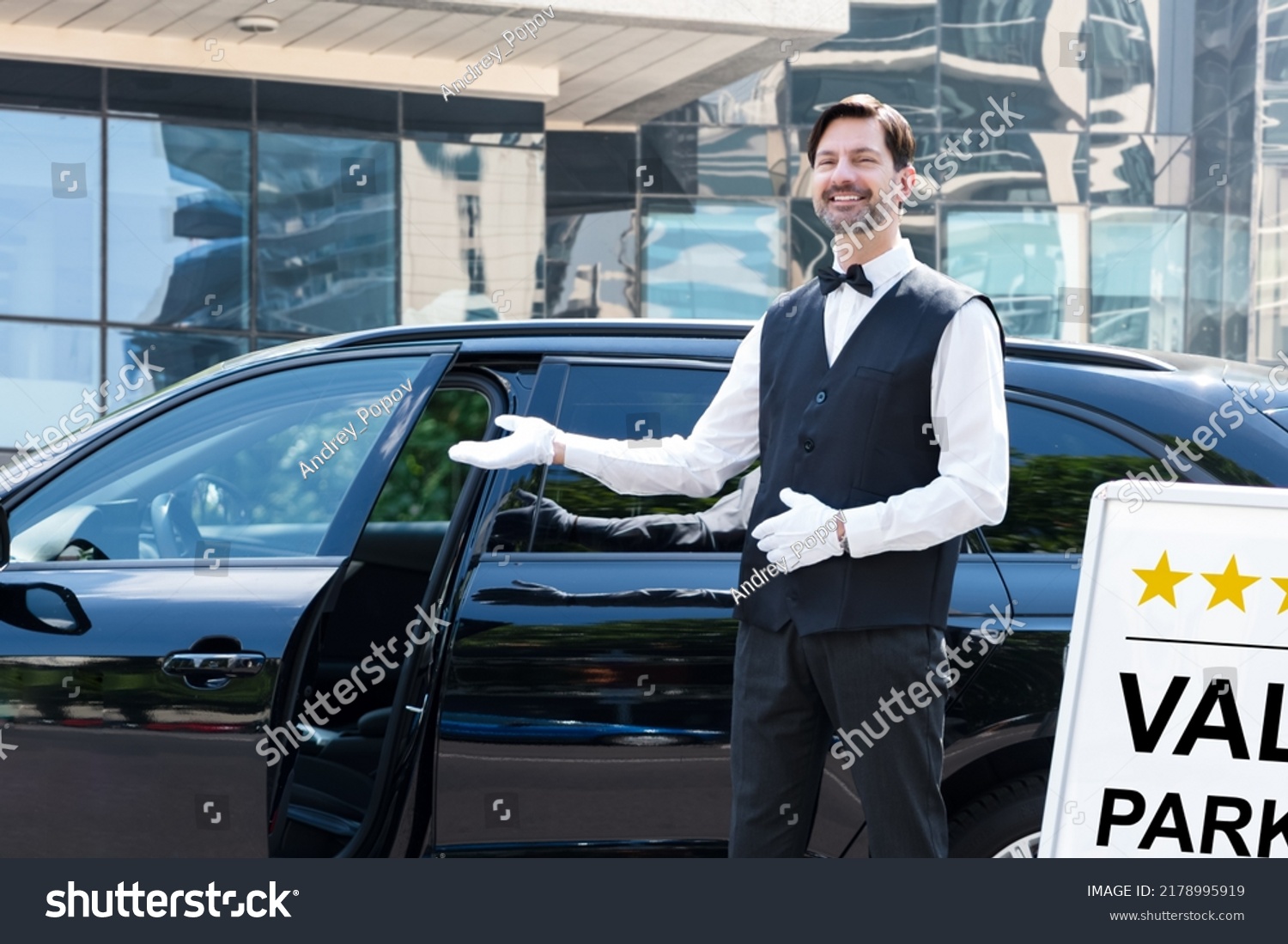 4,498 Hotel driver Images, Stock Photos & Vectors Shutterstock