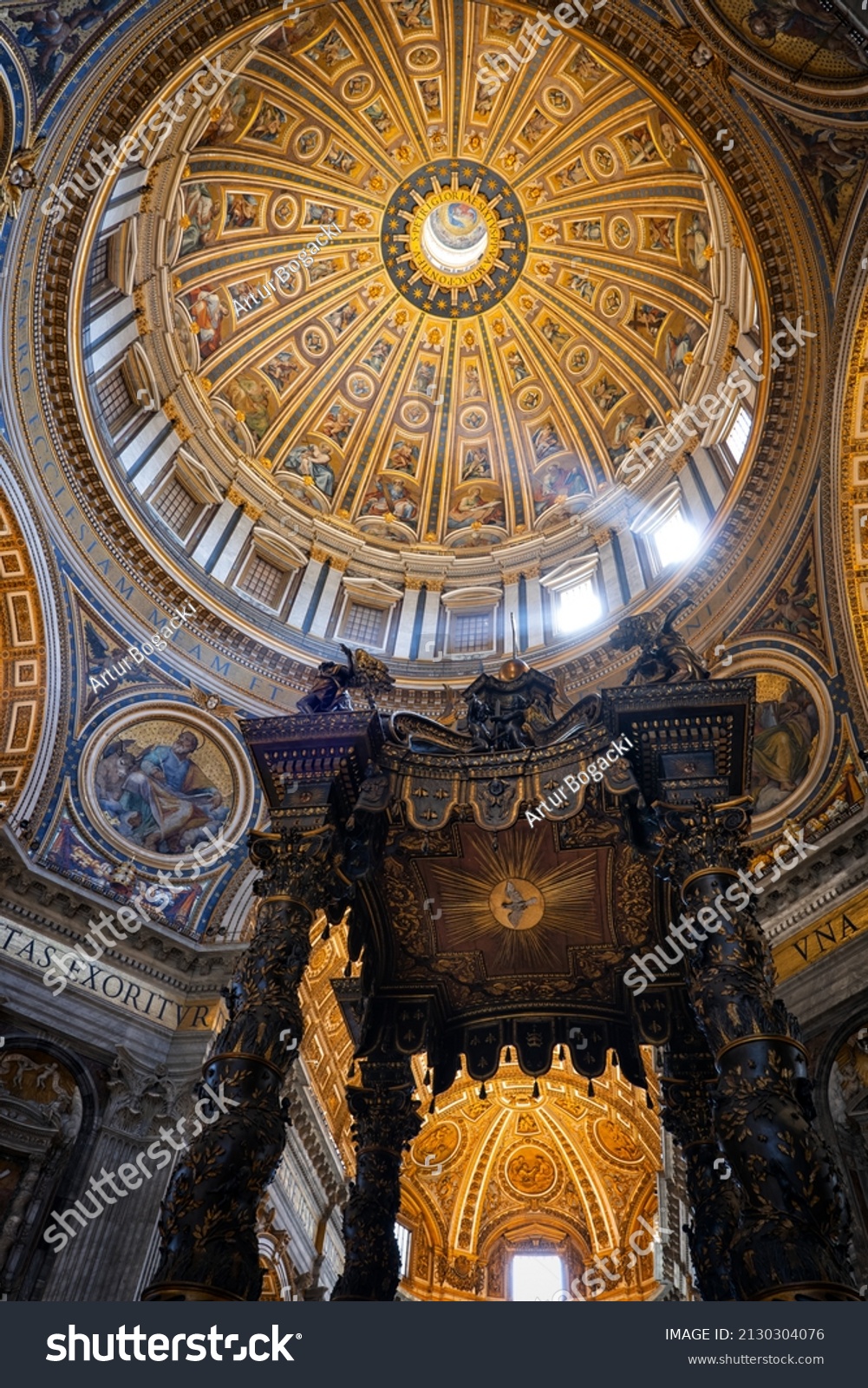 Baldacchino Images, Stock Photos & Vectors | Shutterstock