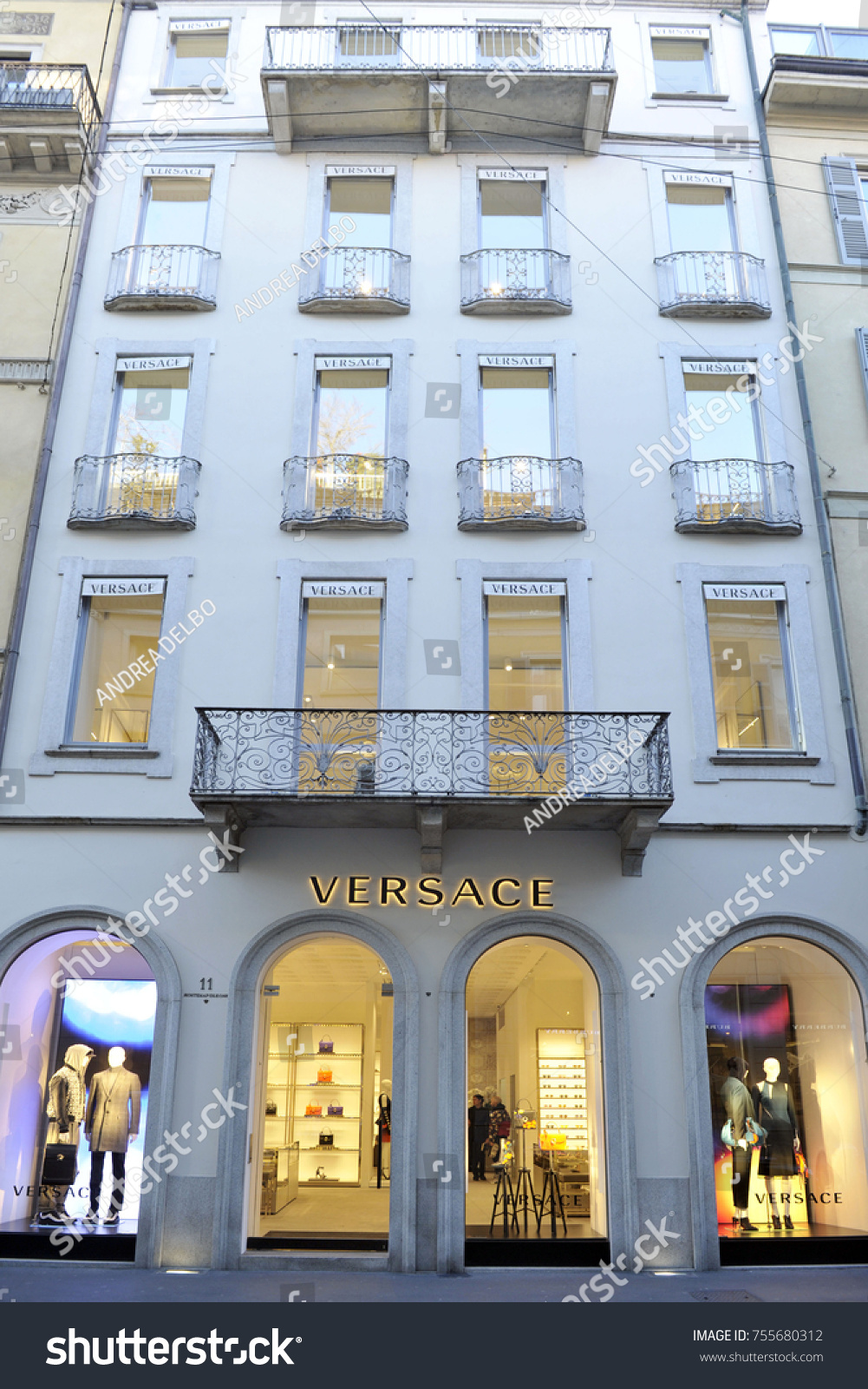 gianni versace first boutique