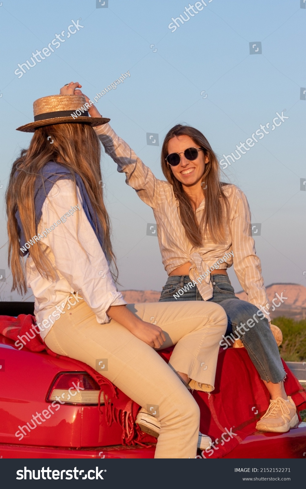 car snap with girlfriend