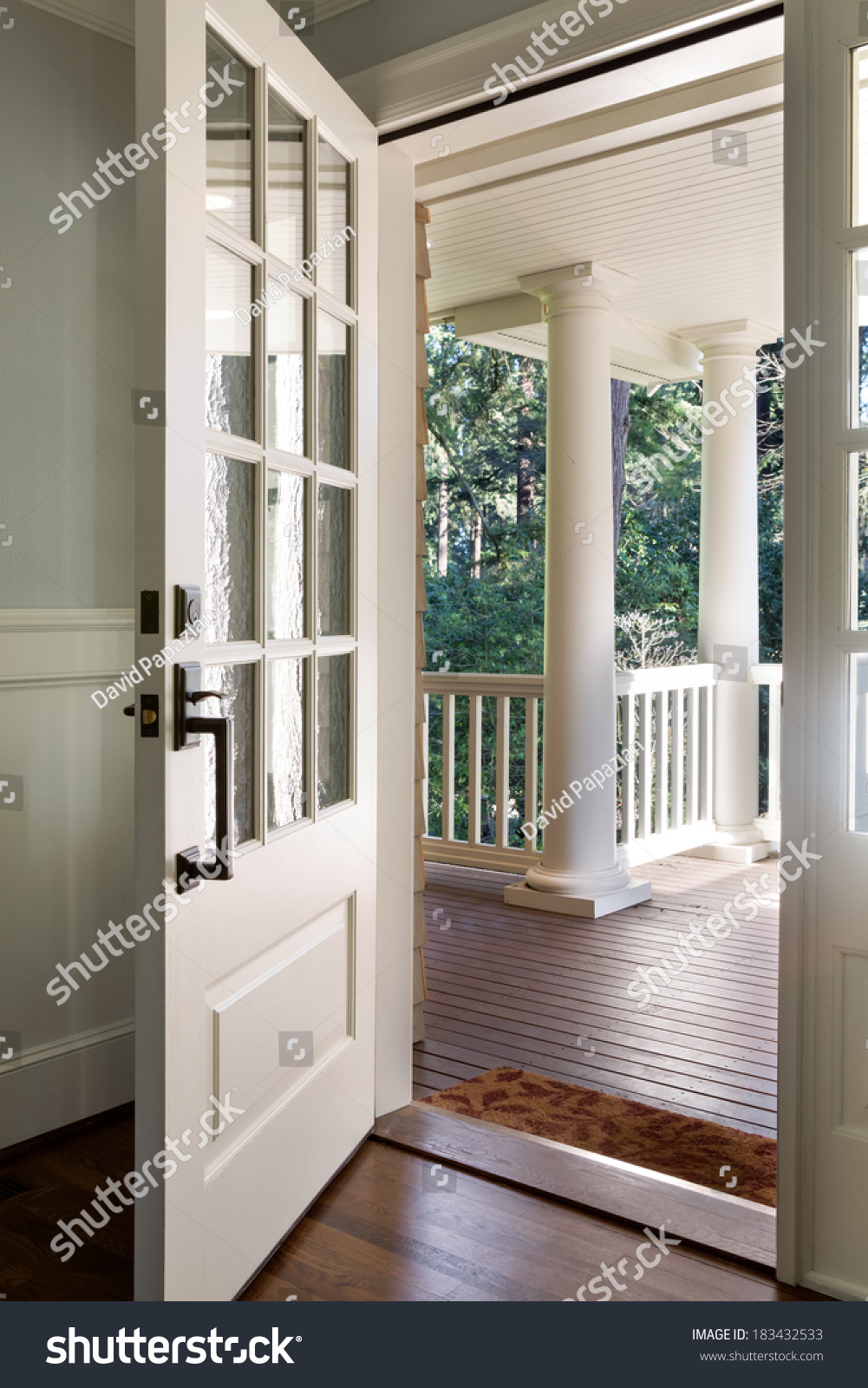 151 Shot of an open, wooden front door from the interior Images, Stock ...