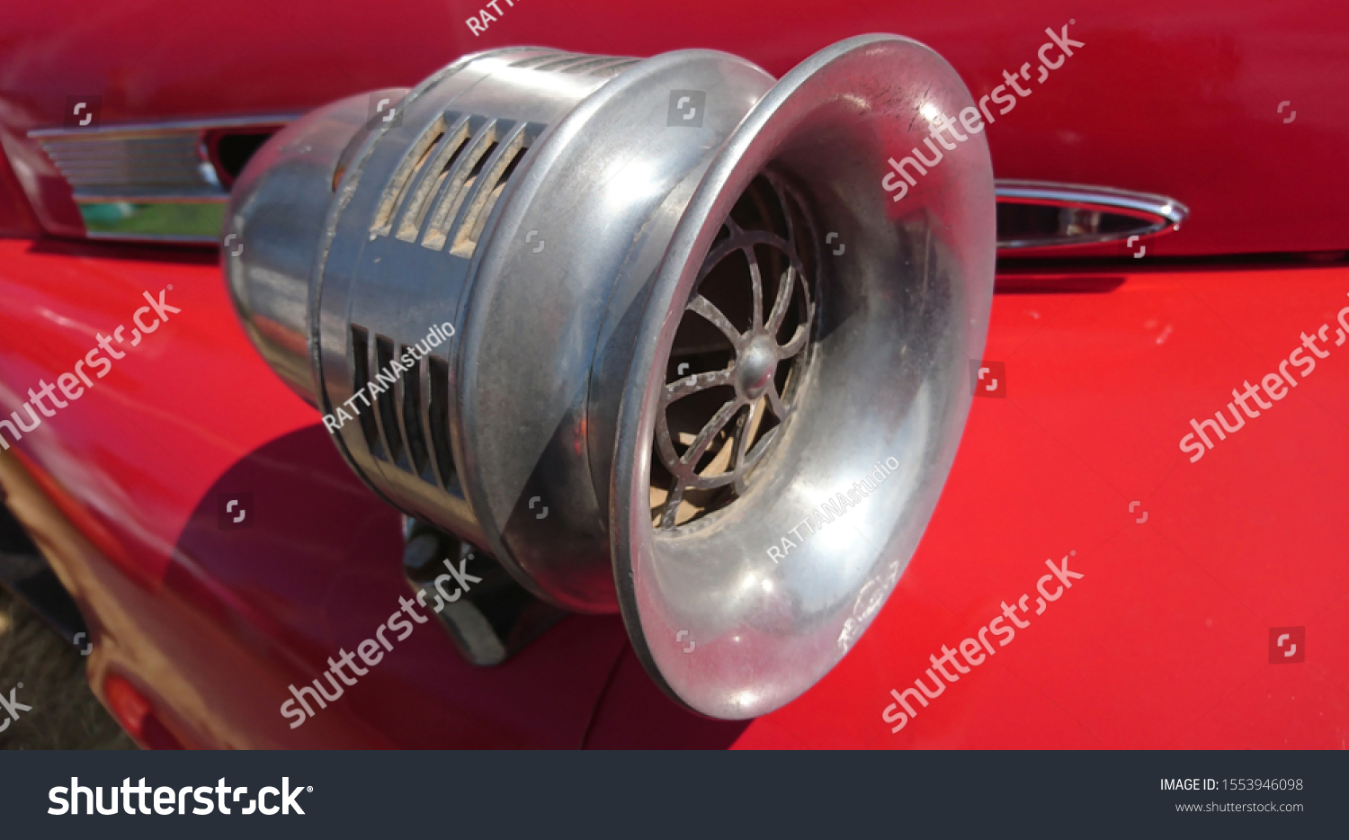 old truck horn