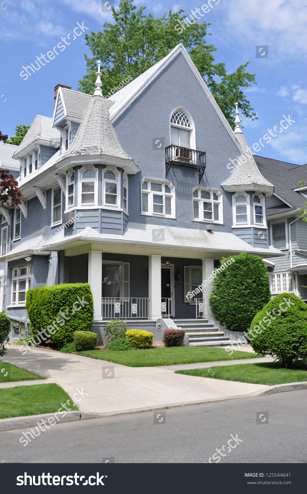 Victorian Home Landscaped Cement Driveway Sunny Blue Sky Residential ...