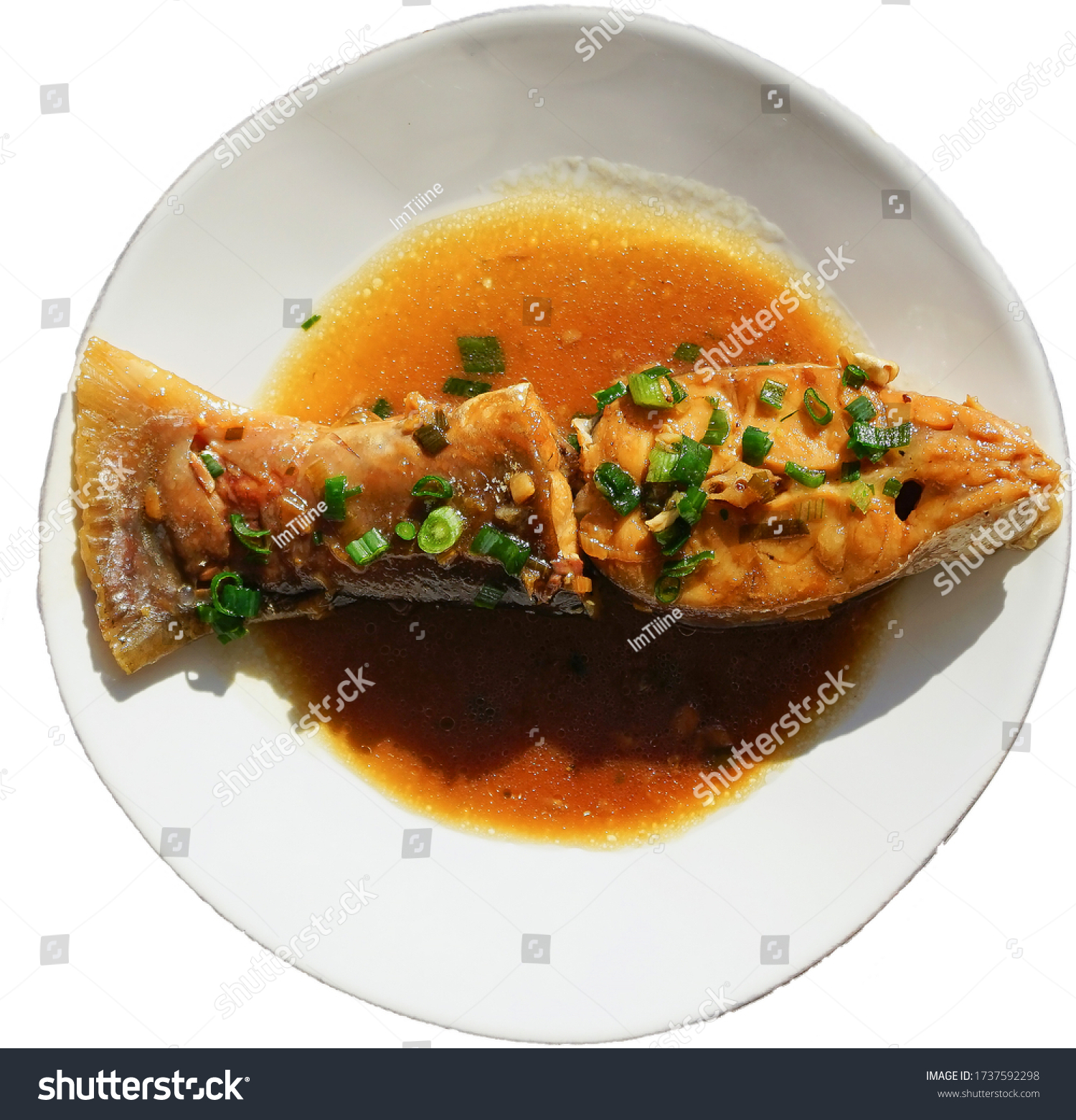 Vietnamese Caramel Fish Traditional Dish Stock Photo 1737592298 ...