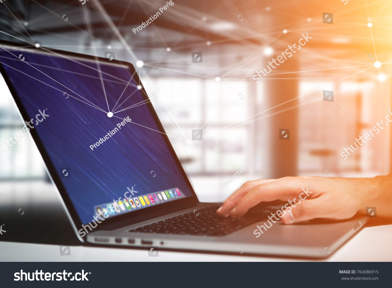 15,492 Computer operating system Images, Stock Photos & Vectors ...